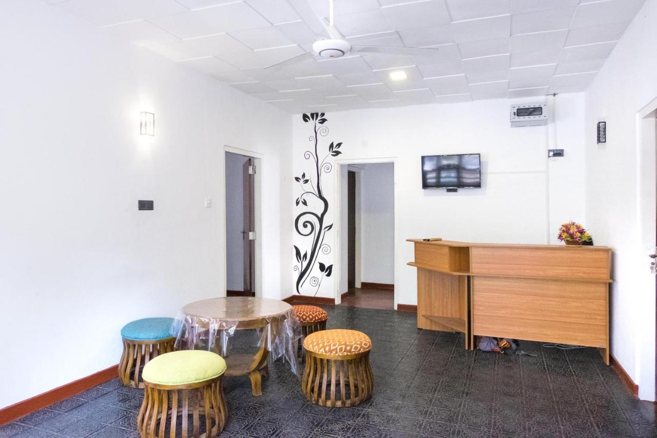 Best Hostel Yala تيساماهاراما الغرفة الصورة